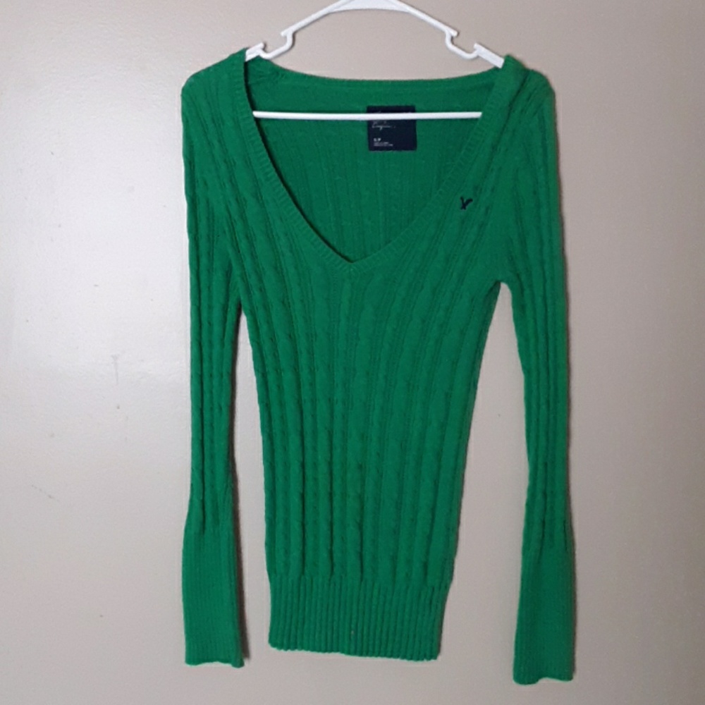 American Eagle small sweater